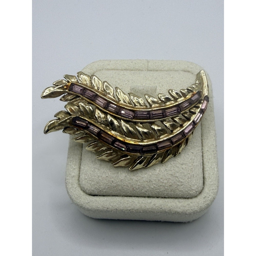 Vintage Dodds Brooch 11 W 30 St Inc Purple Rhinestone Baguette Feather Gold Tone
